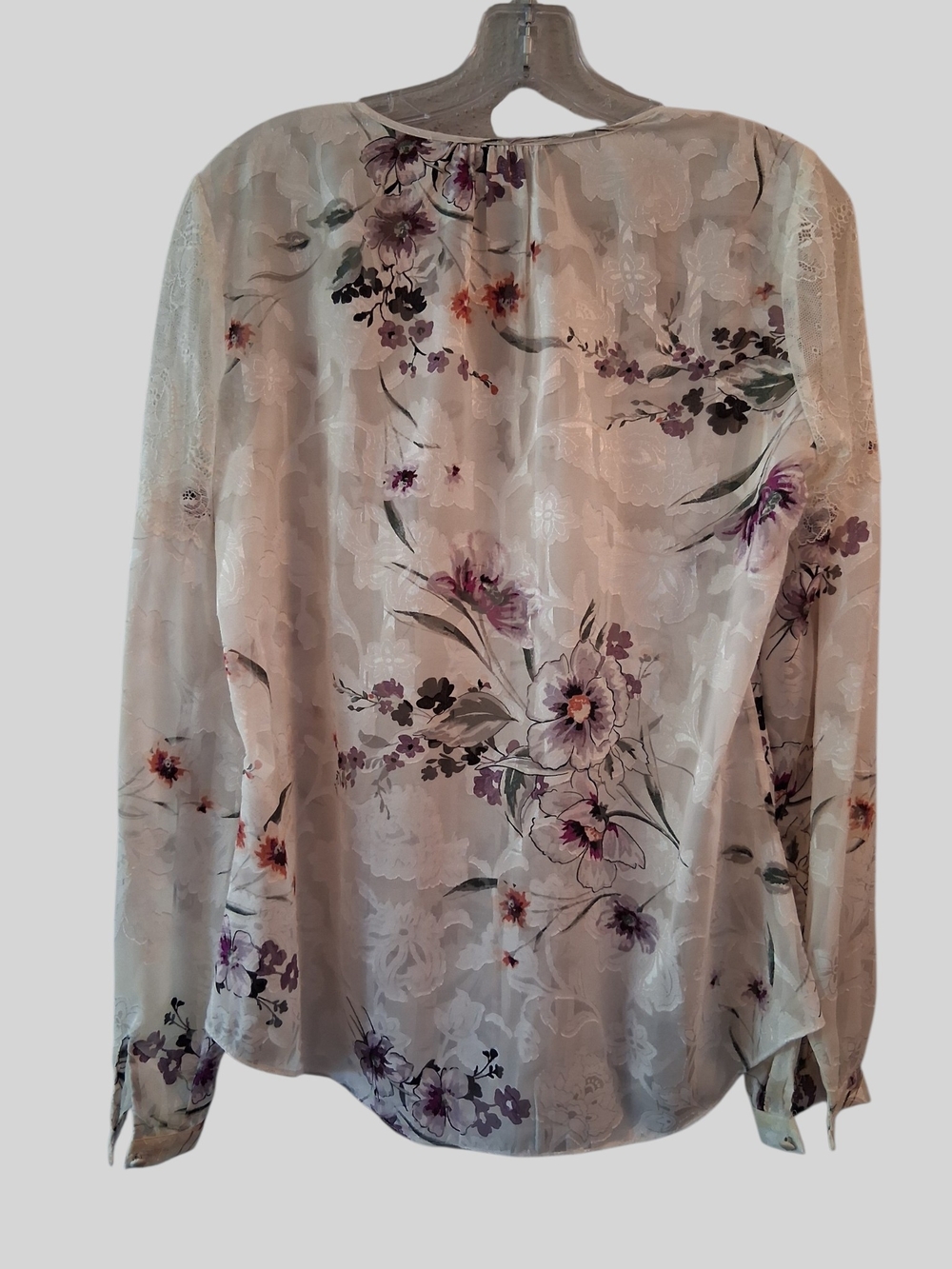 WHBM Floral Lace Chiffon Blouse in White Size 6 - Picture 4 of 7